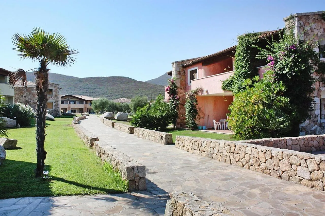 Holiday Residence Le Corti Di Marinella Golfo Di Marinella - Isr01235-Cya contacts